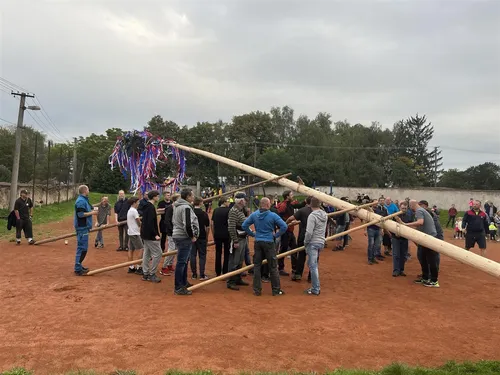 Stavění Máje, sobotní zvaní a přípravy 2022 – fotografie 7